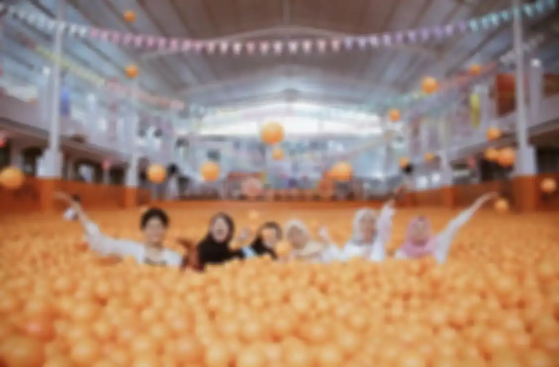 Inilah 5 foto tempat wisata indoor di Bandung yang bisa cocok buat liburan saat musim hujan. Ada yang gratis masuknya. 