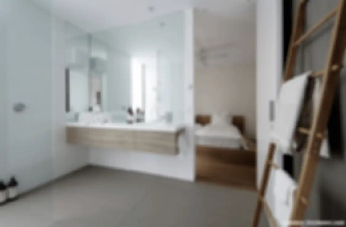 Foto interior kamar mandi mungil yang kian cantik menawan berkat cermin model begini. simak ulasannya.
