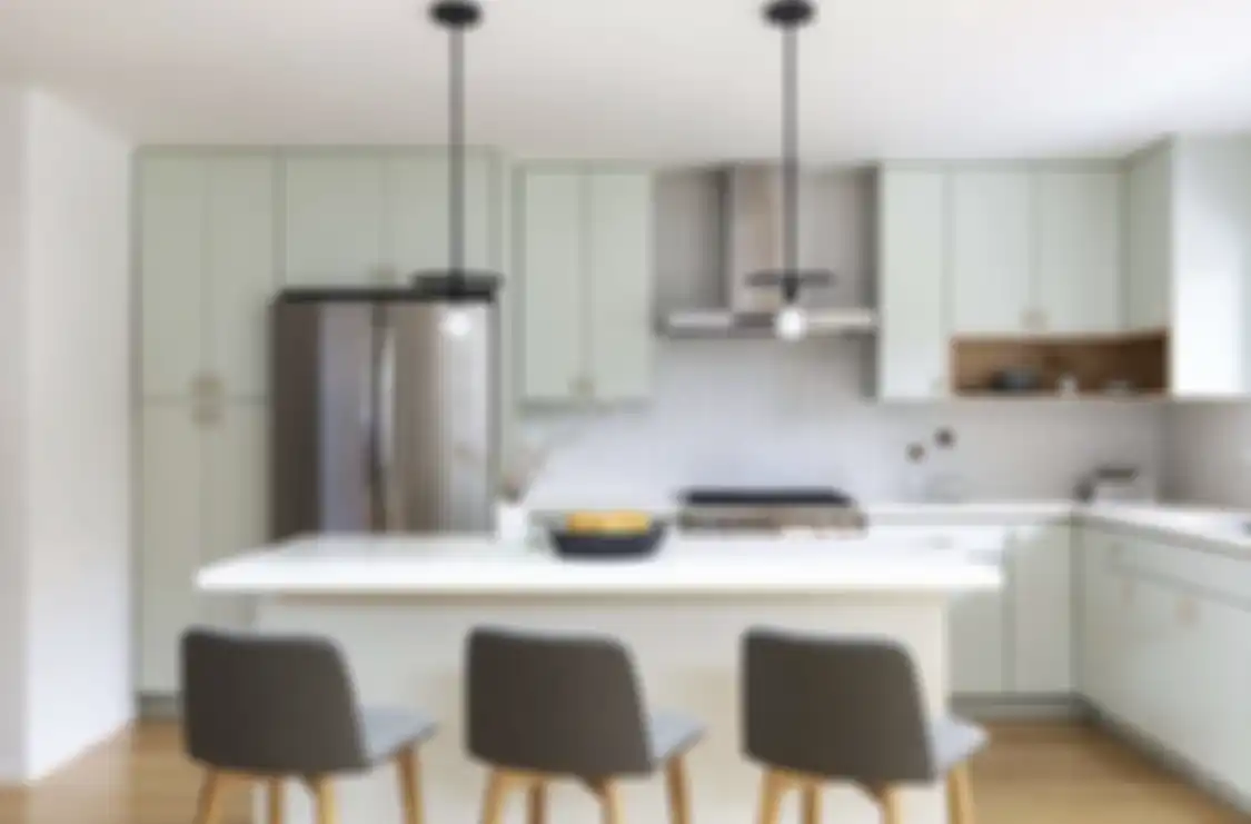 Desain dapur sederhana sengaja diberi sentuhan tak biasa. Foto interiornya bikin bangga pemilik rumah minimalis.