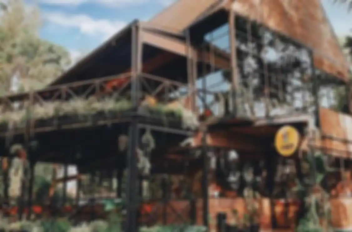 Inilah 6 tempat wisata kuliner di Sentul yang bikin ketagihan. Tempat wisata kuliner ini punya view cantik cocok buat foto aesthetic.  