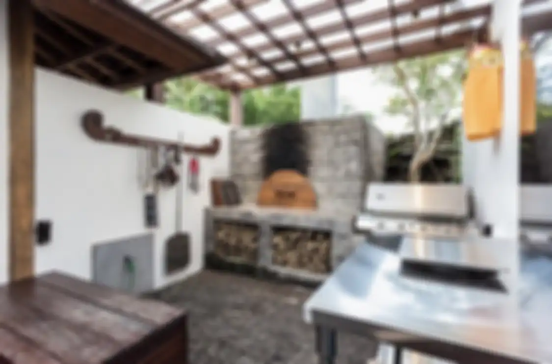 Begini jadinya apabila 7 foto desain dapur kampung ditiru buat renovasi area memasak di rumah minmalis. 