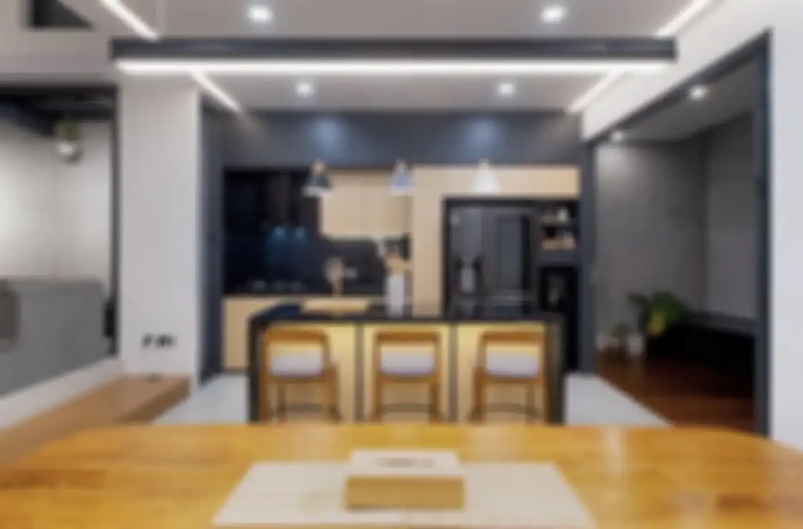 Untuk menyulap foto interior rumah minimalis menjadi aesthetic butuh ketekunan. Desain dapur mungilnya ikut terlihat luas karena ini.
