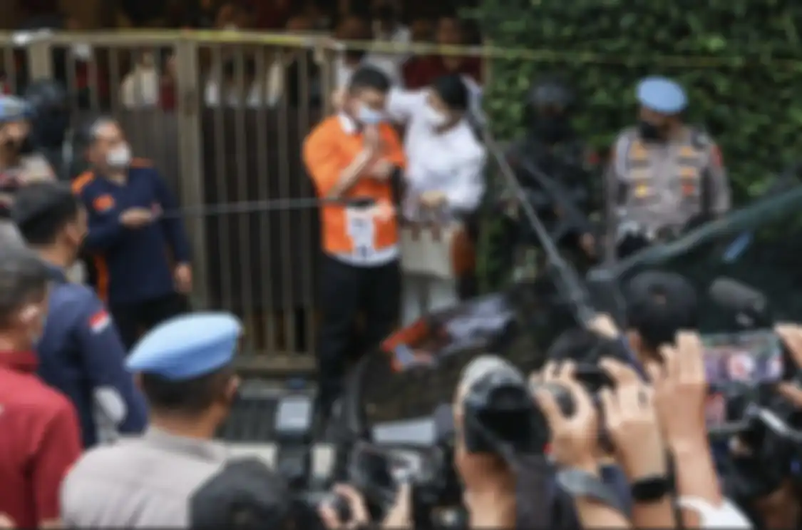 Putri Candrawathi disebut lihai menyembunyikan 2 barang bukti vital ini hingga bisa tampil seperto orang kondangan di rekonstruksi.