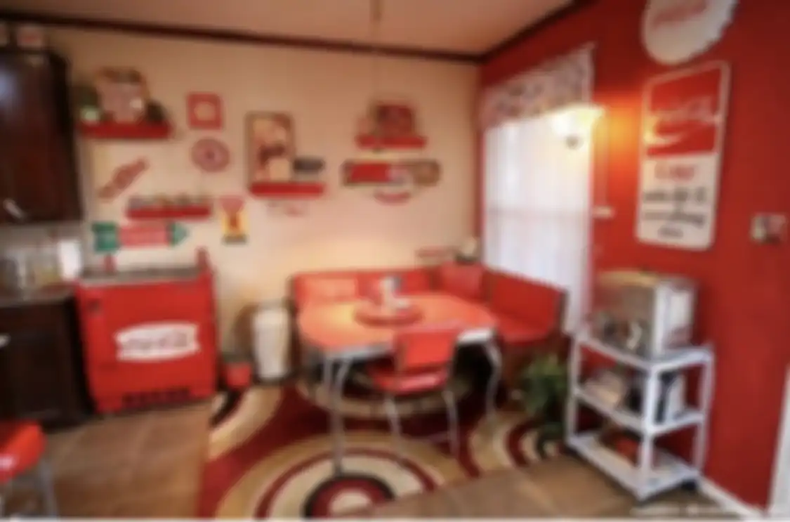 Apabila pemilik rumah minimalis ingin mempunyai foto desain dapur retro, barang-barang ini wajib dipasang di area memasak.