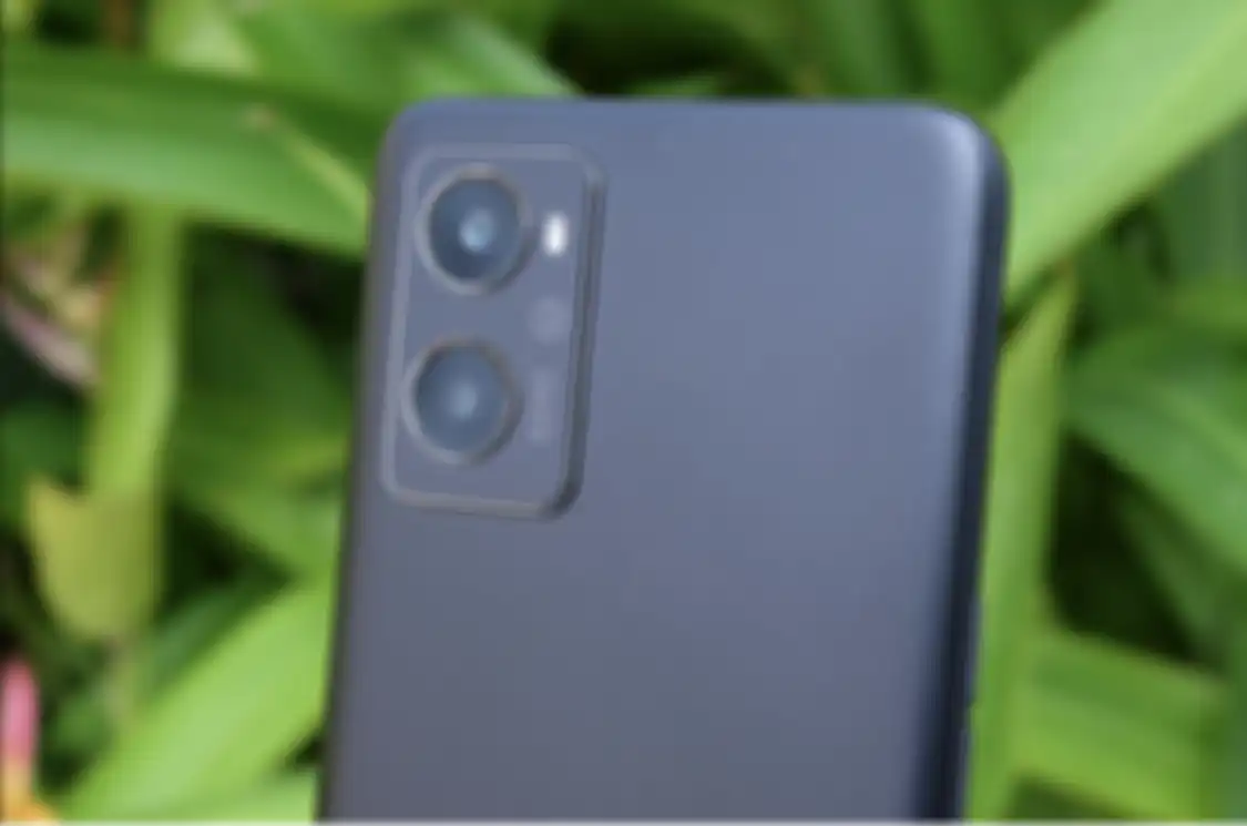 Cara membuat foto long exposure dengan memakai kamera Hp Oppo A96. Ternyata cukup mainkan 3 trik ini. 