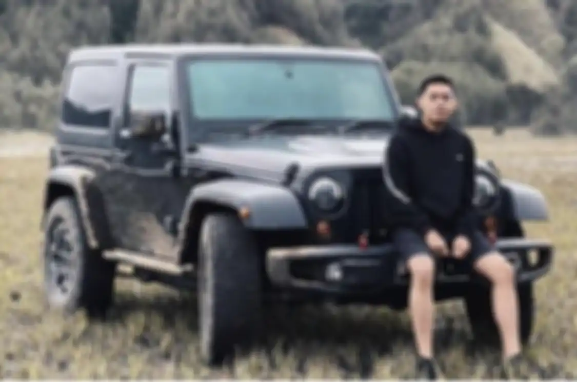 Mario Dandy pamer Jeep Rubicon yang bisa melenggang di lautan pasir Taman Nasional Gunung Bromo Tengger Semeru.