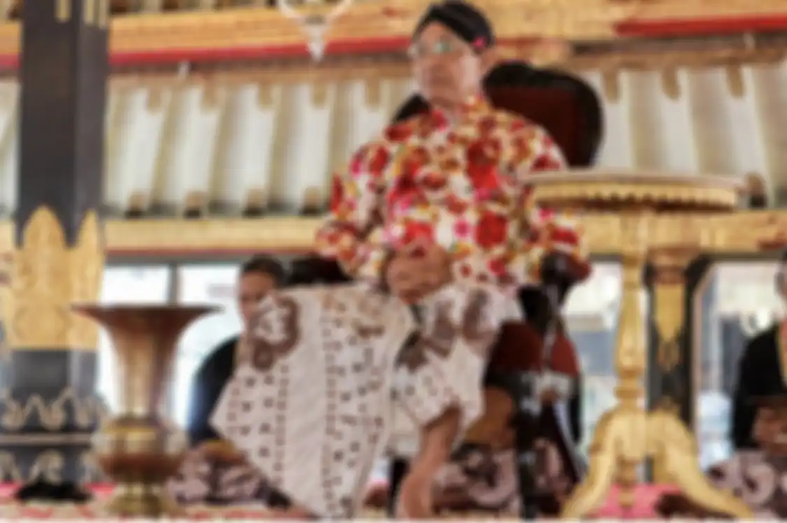 Ini fakta tersembunyi batik parang yang dilarang dipakai tamu pernikahan Kaesang dan Erina. Foto motifnya diulas.