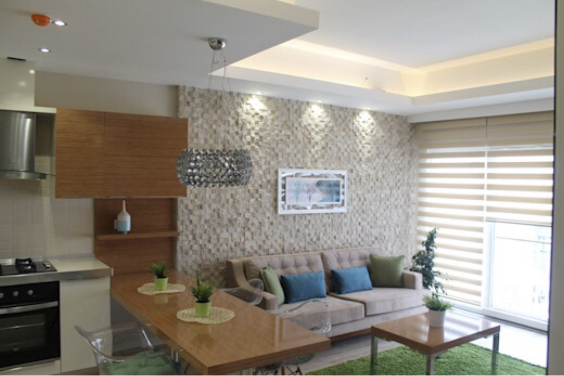 11 cara cerdas ini bikin desain ruang tamu menyatu dengan dapur minimalis jadi sorotan. Intip foto inspirasinya. 