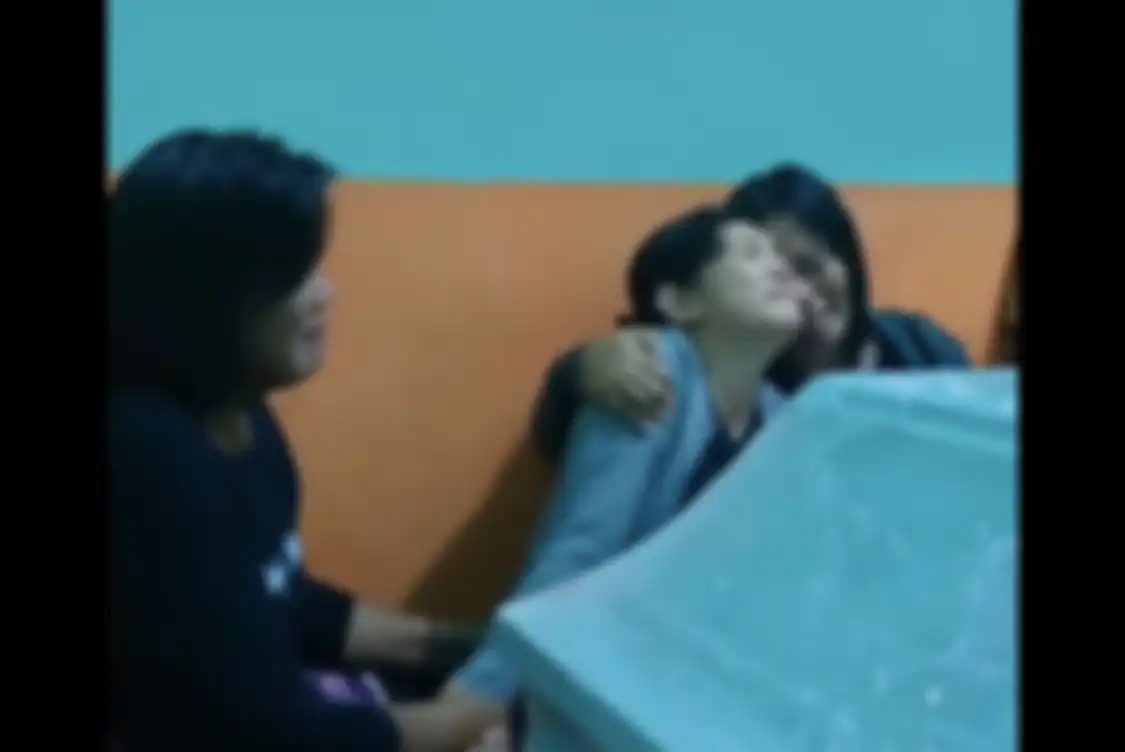 Ternyata sosok ini yang memindahkan jasad Brigadir Yosua dari rumah Irjen Ferdy Sambo. Foto wajahnya sengaja disembunyikan. 