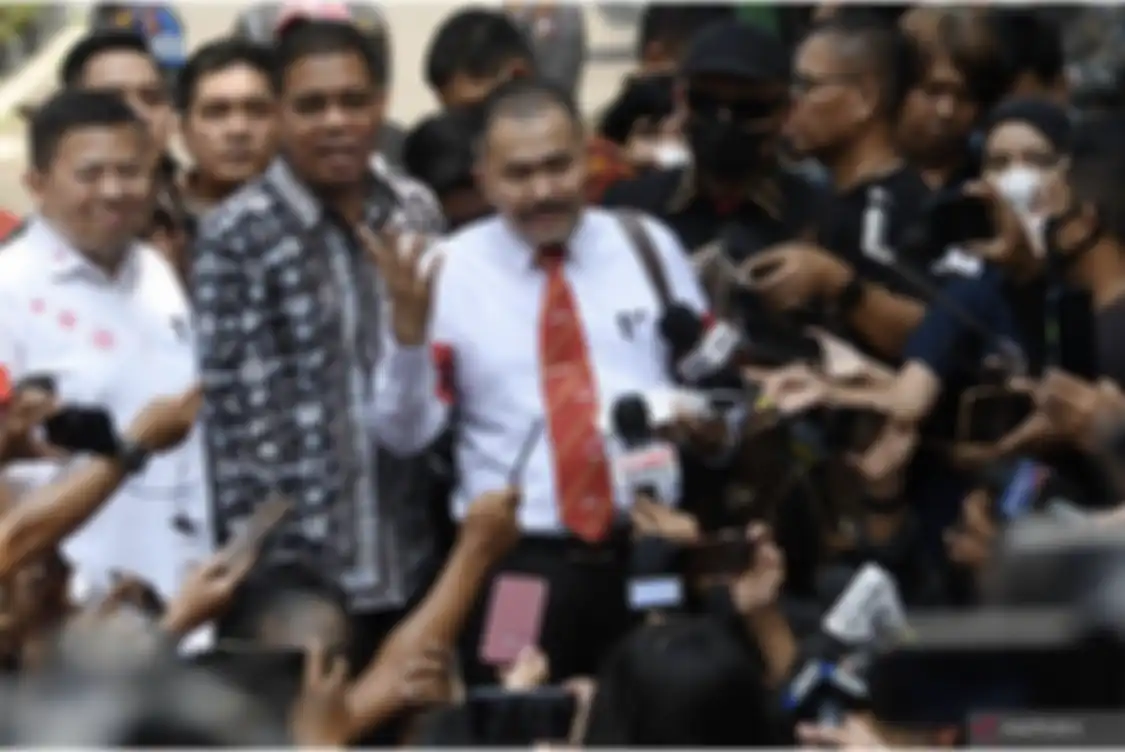 Pengacara Brigadir J Kamaruddin Simanjuntak sengaja bikin petinggi partai murka. Dia bawa-bawa Jokowi usai dilarang masuk rekosntruksi.