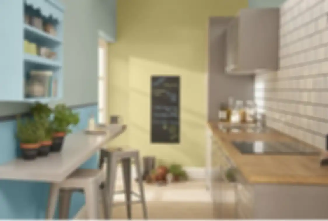 Desain dapur kecil yang diganti bikin ruang makan menjadi multifungsi. Apalagi, foto interiornya menawan hati.
