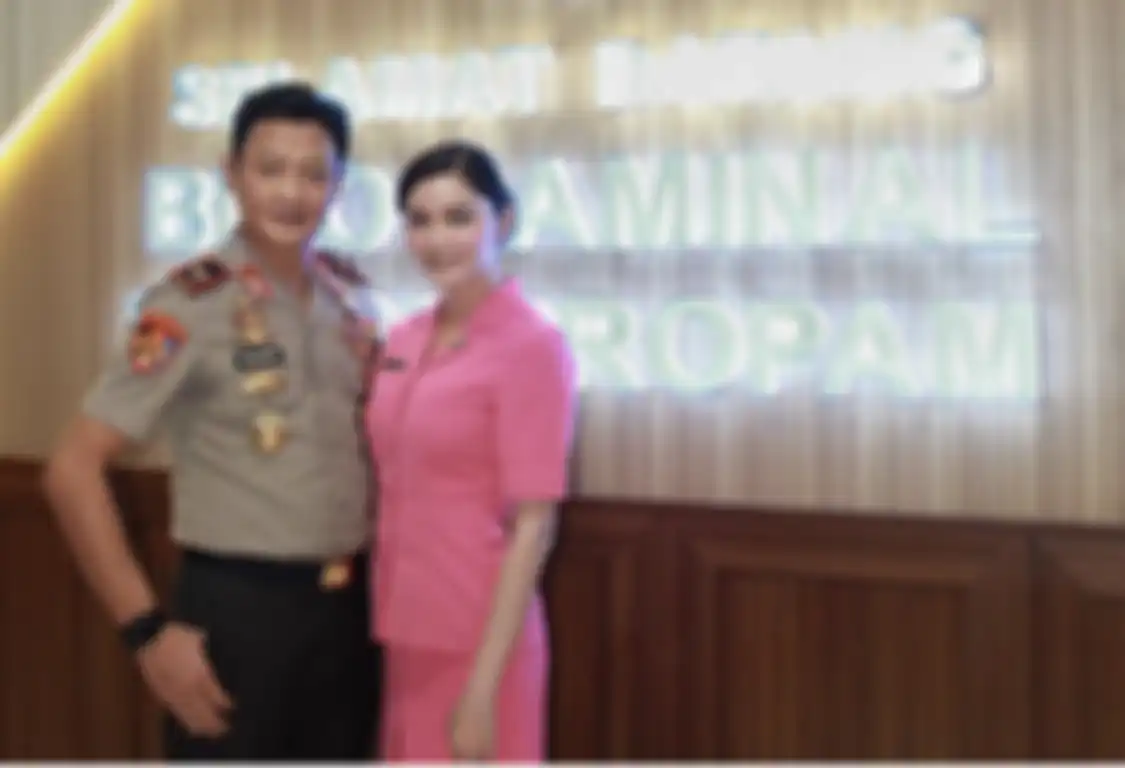 Ini sosok pemilik private jet yang dipakai Brigjen Hendra Kurniawan pergi ke Jambi. Dia dapat perintah dari Ferdy Sambo. Foto wajahnya dicari. 