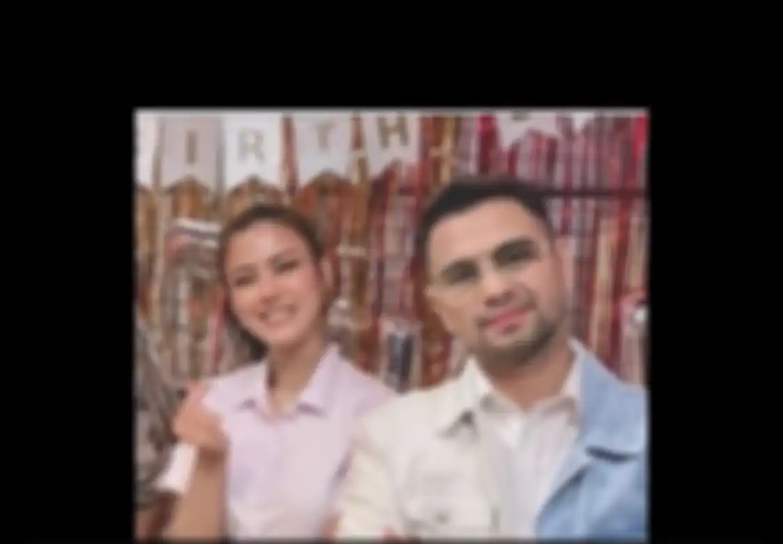 Foto Nita Gunawan mendatangi acara spesial Raffi Ahmad jadi bukti. Nita dituding sebagai selingkuhan suami Nagita Slavina.