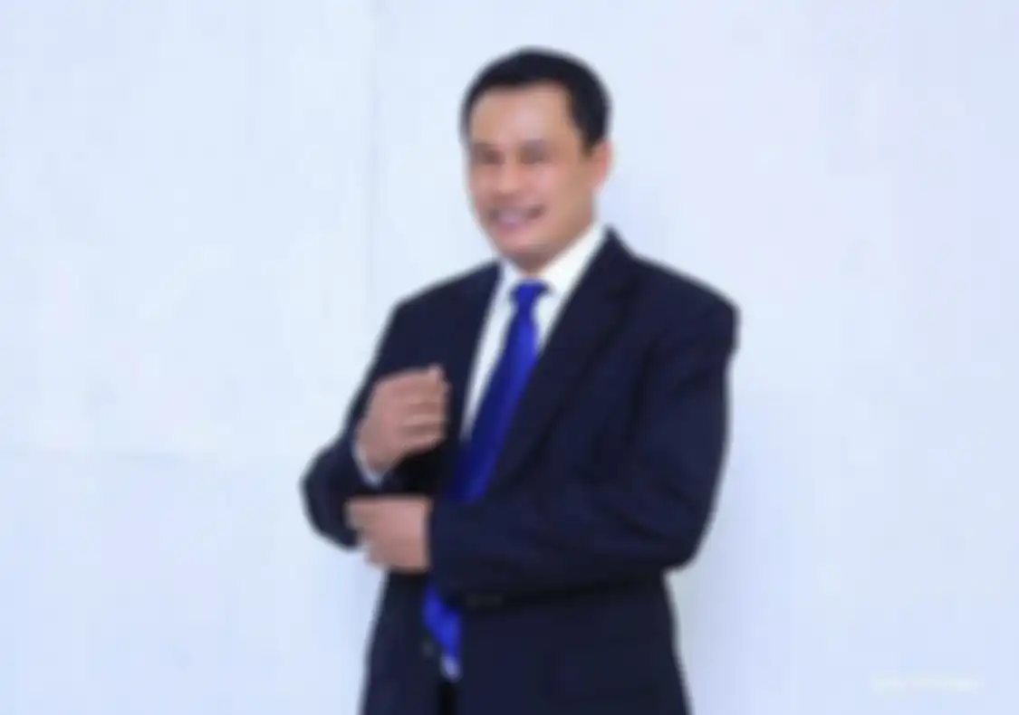 Budiyanto Darmastono pemilik SAP Express yang menjelaskan kronologi kurir paketnya meninggal dunia mendadak.