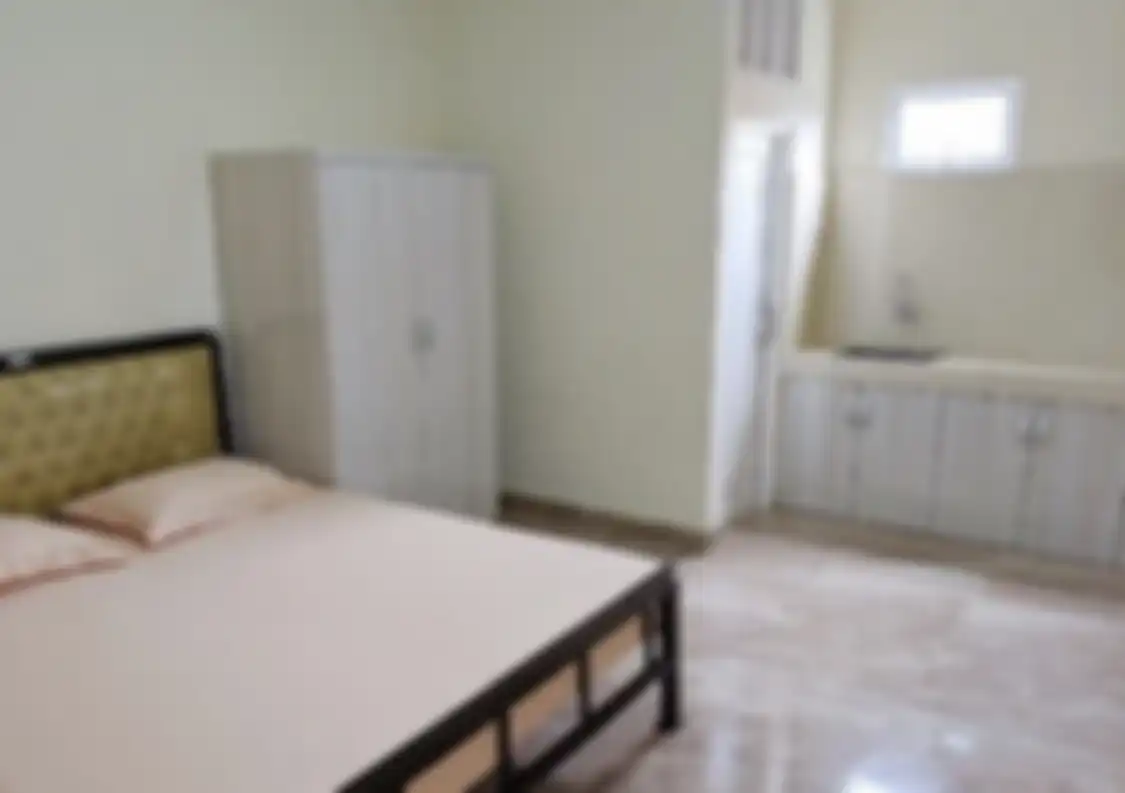 Desain dapur sederhana dan kamar mandi dalam ubah tempat kost jadi nyaman. Tampilan mungil nan estetik. Ini foto buktinya.