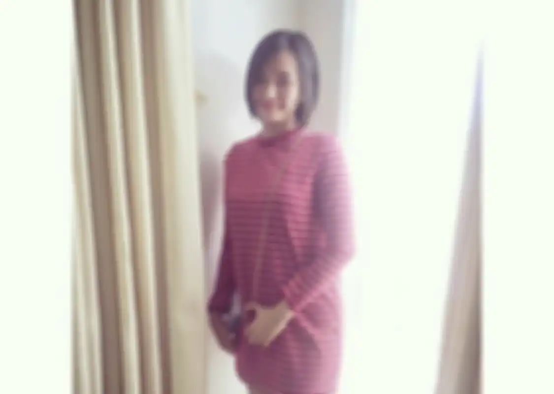 Foto Briptu Christy ikut diburu netizen. Polwa Polresta Manado ini akhirnya ditangkap di tempat ngumpetnya yang tak diduga ini. 