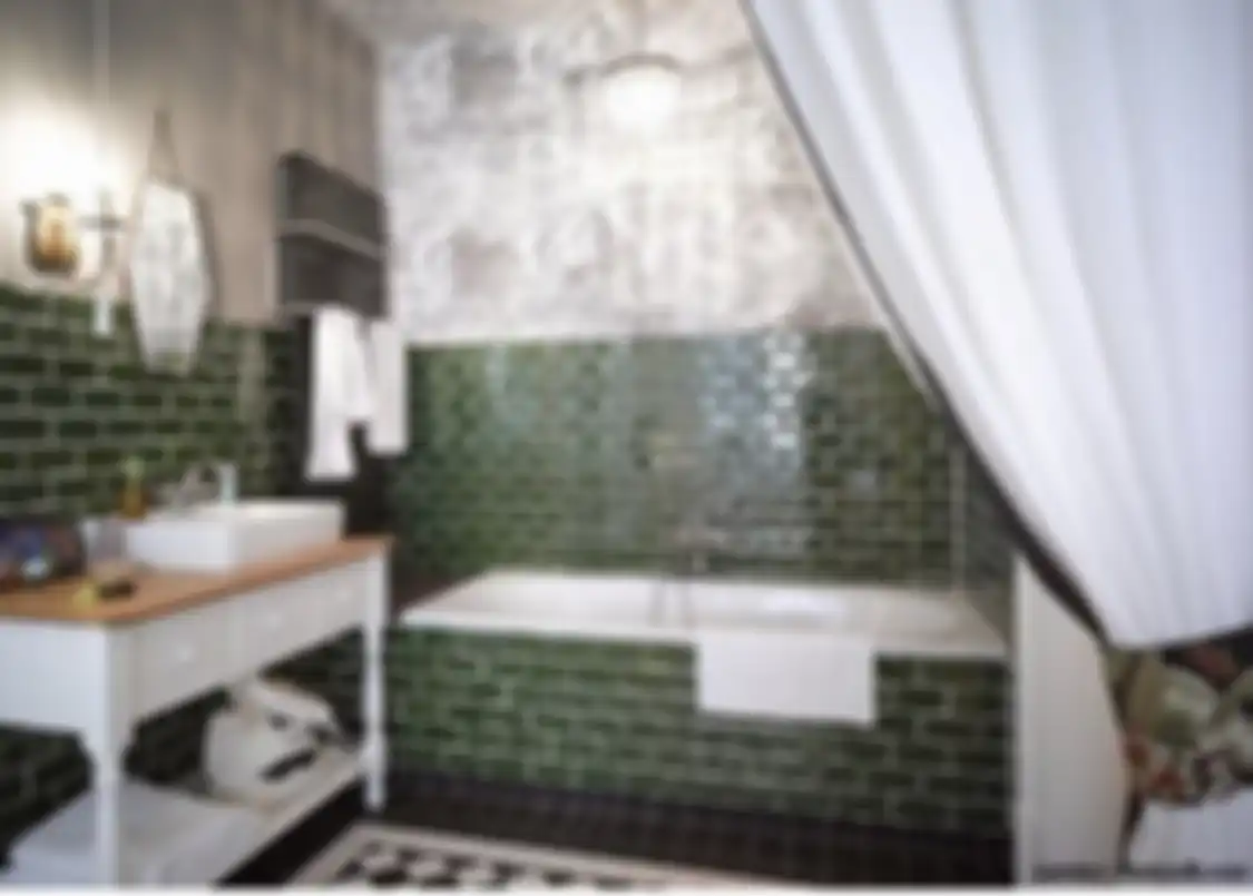 Dengan berani meniru dekorasi warna mencolok, pemilik rumah minimalis dapat foto interior kamar mandi mungil seperti begini.