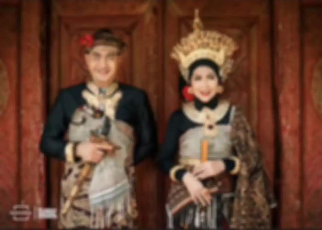 Foto prewedding Venna Melinda terlanjur viral. Elma Theana bongkar bujet resepsi Ferry Irawan yang sebenarnya. 