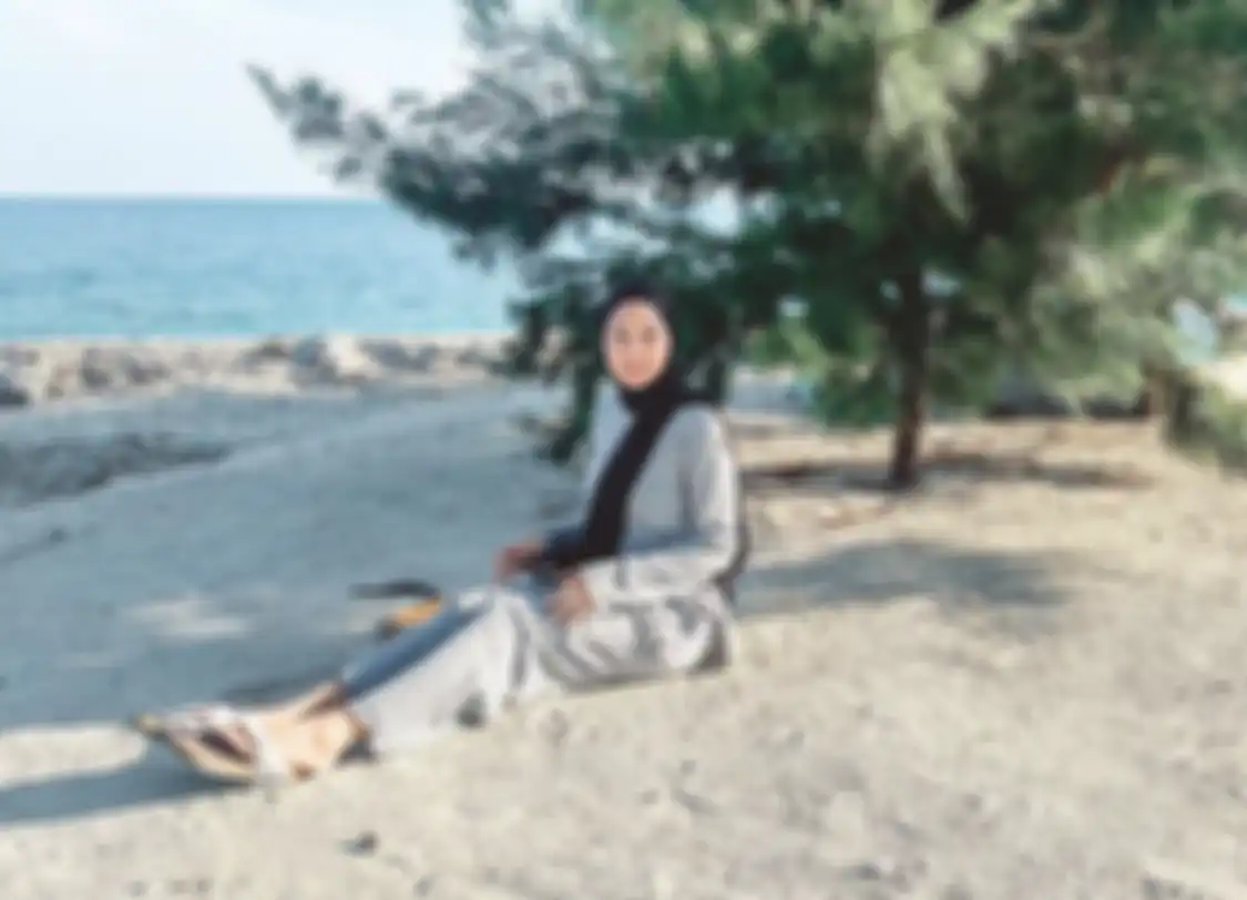 Mantan ART Dara Arafah nekat mencuri brankas Rp 800 juta bareng pacar. Tetangganya sebut pelaku punya kebiasaan begini.  