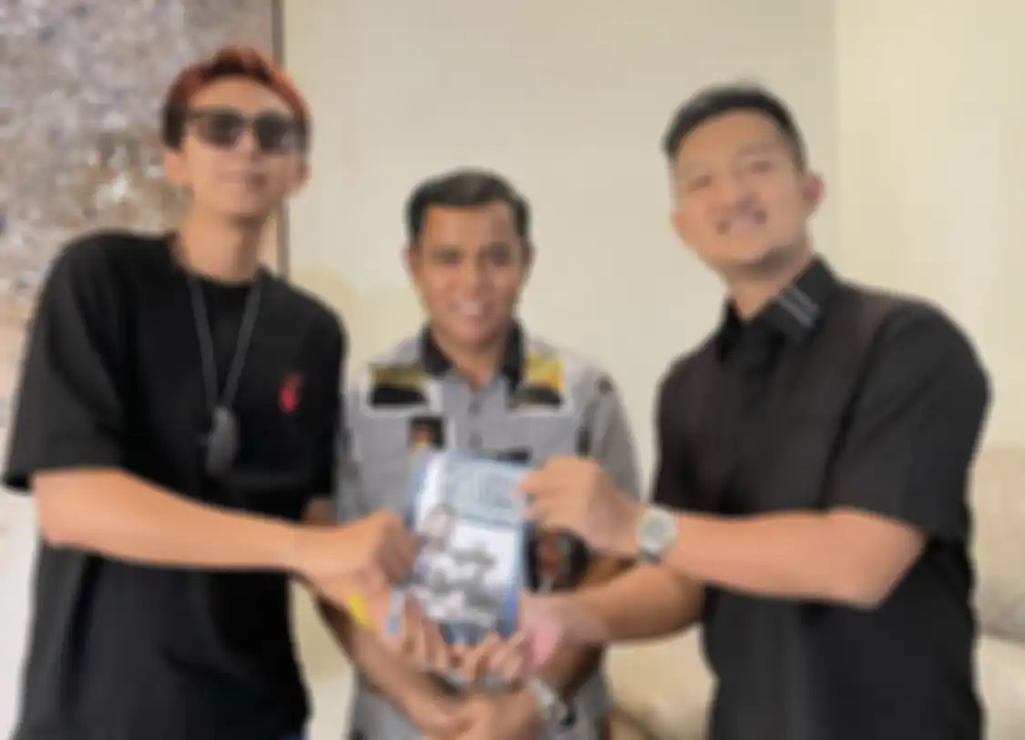 Crazy Rich Tom Liwafa pernah sampai keluarkan kata kasar ini gegara urusan Gala Sky. Kini namanya diisukan terlibat Judi 303 Ferdy Sambo.