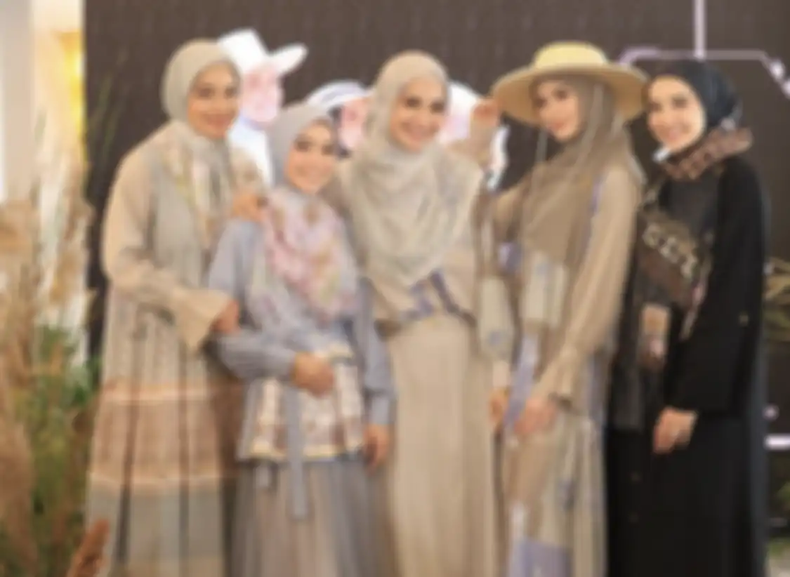 Inilah 6 foto aesthetic Lesti Kejora di acara Azskia Sungkar. Penampilan aesthetic Lesti auto bikin mewek ibunda Laudya Cynthia Bella.
