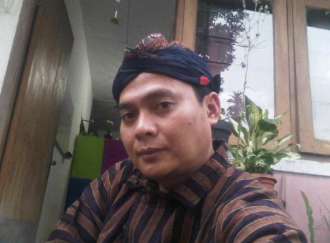 Begini tabiat Deolipa Yumara yang bikin Richard Eliezer resah. Dari pertama Bharada E sudah tidak nyaman. Foto sosoknya dikomentari.