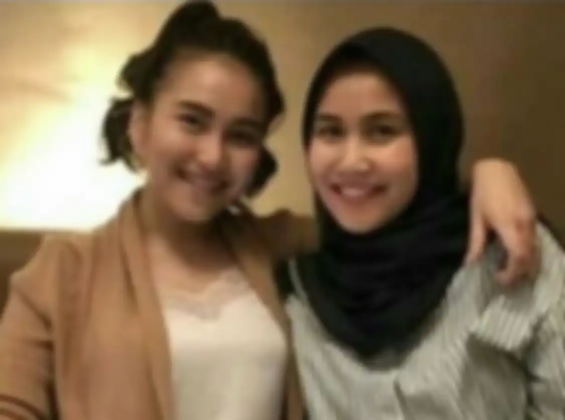 Foto Mimi Bayuh saat masih muda bikin netizen paham tipe wanita idaman Raffi Ahmad. Lantas, kenapa Raffi menikah dengan Nagita Slavina?