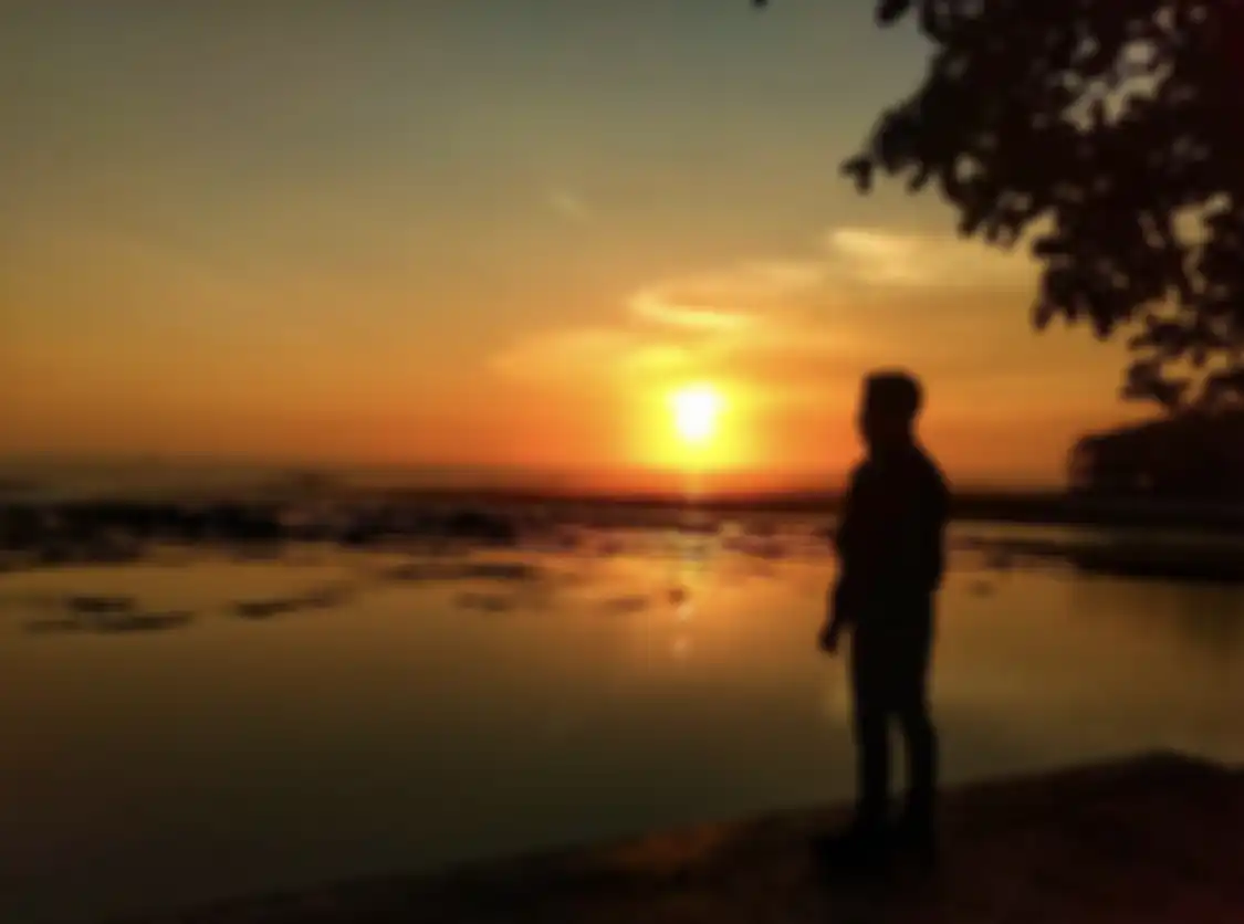 Cukup membayar tiket masuk seharga Rp 10 ribu, 7 tempat wisata alami di Tasikmalaya ini cocok buat berburu foto aesthetic. 
