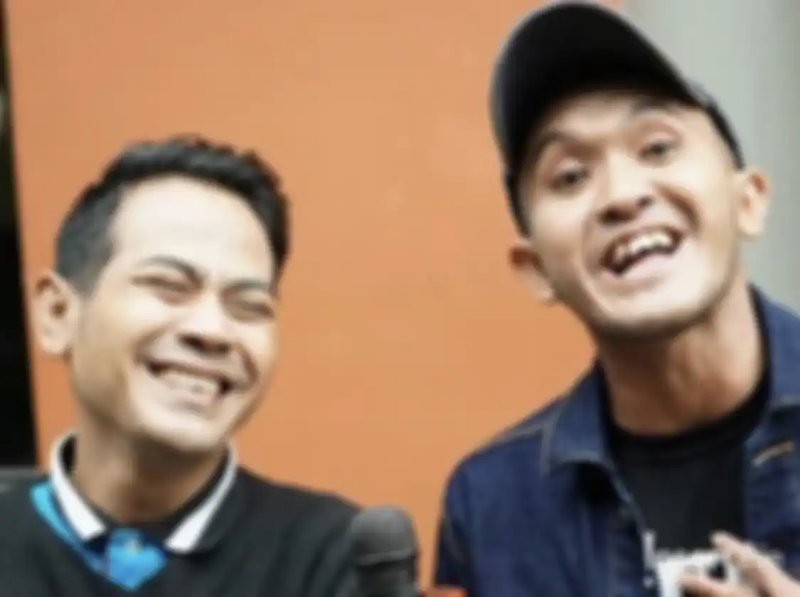 Yadi Sembako yang sempat dilepeh CaisarYKS mengaku bangkrut. Begini foto kondisinya usai ditolong Ruben Onsu. 
