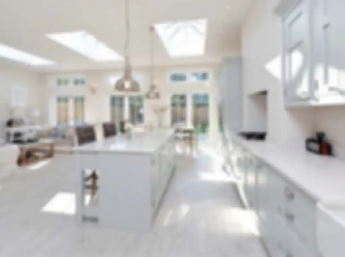 Desain lantai dapur mampu memberikan aura berbeda lewat tips berikut hingga bikin takjub. Foto interiornya jadi rekomendasi. 