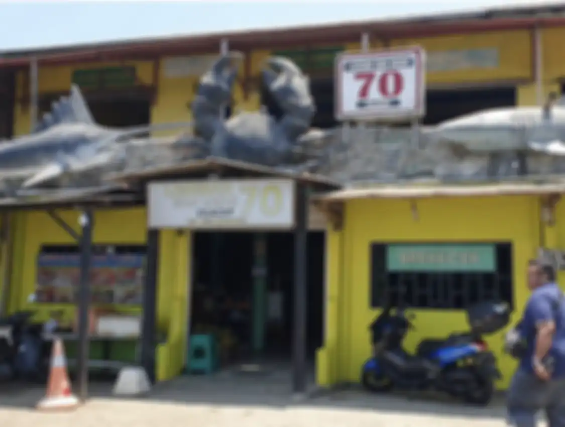 Apabila mencari sarapan enak di Cilacap Jwa Tengah, 5 tempat wisata kuliner ini wajib dicoba. Cek yuk foto menunya.