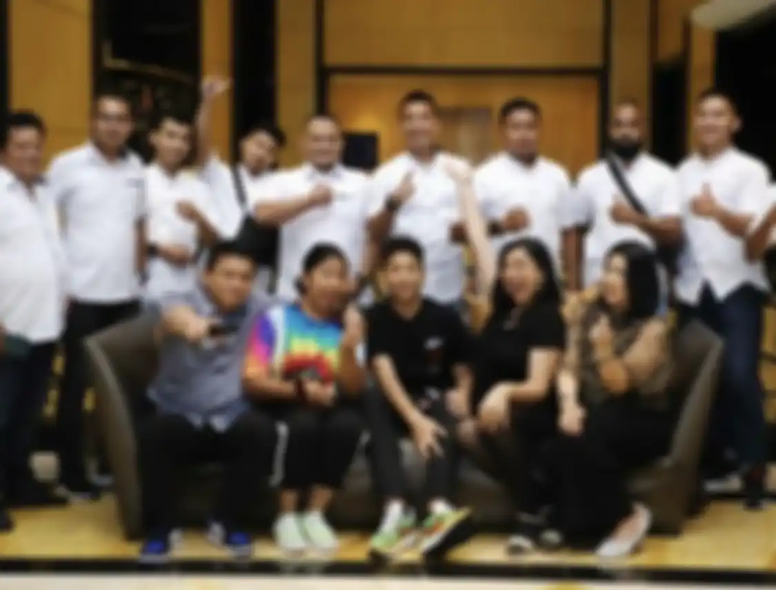 Sopir istri Ferdy Sambo (kiri) yang jadi teman main ajudan eks Kadiv Propam punya peran begini saat Brigadir J dihabisi. Foto Kuat Maruf muncul.