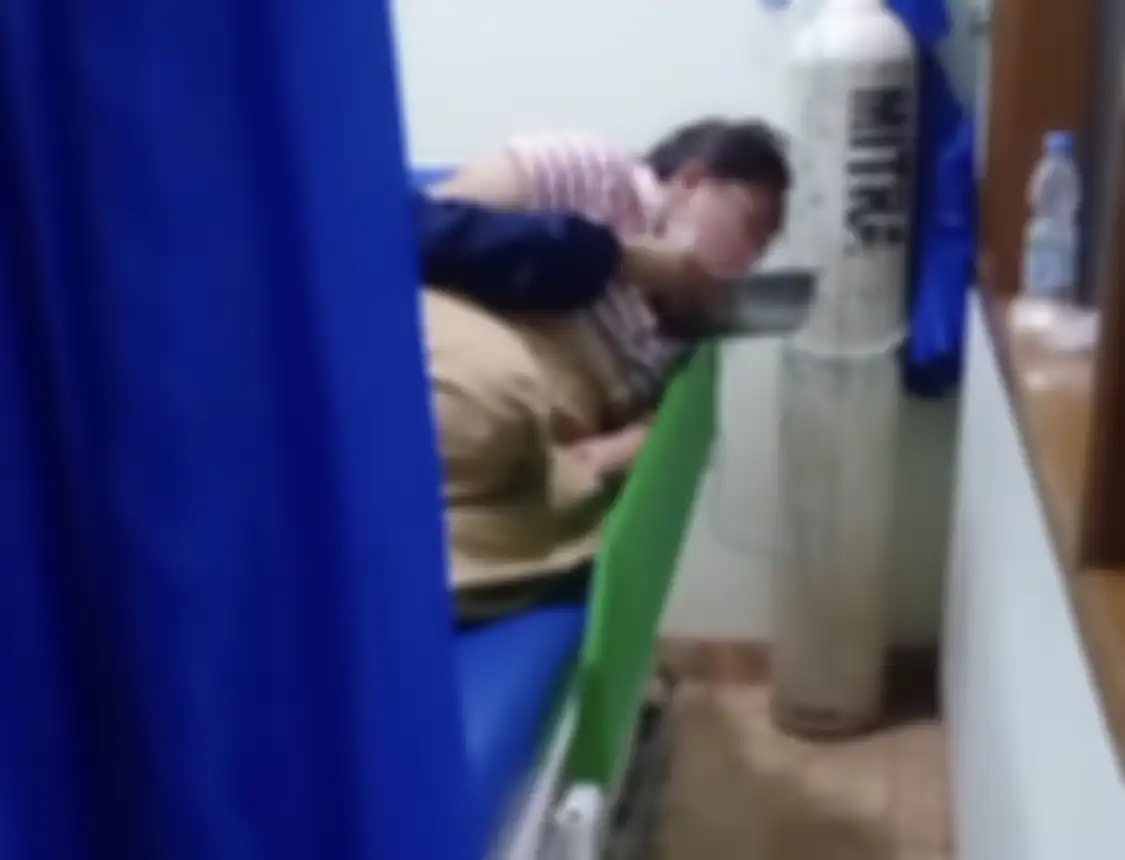 Istri Aji Yusman yang mengalami musibah berat. Janin putrinya harus dikeluarka. dalam kondisi sudah tak bernyawa.