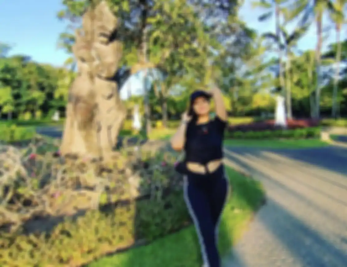 Berikut ini profil Tengku Zanzabella penganggum Presiden RI ke-2 Soeharto yang menyentil Najwa Shihab. Foto sosoknya disorot. 