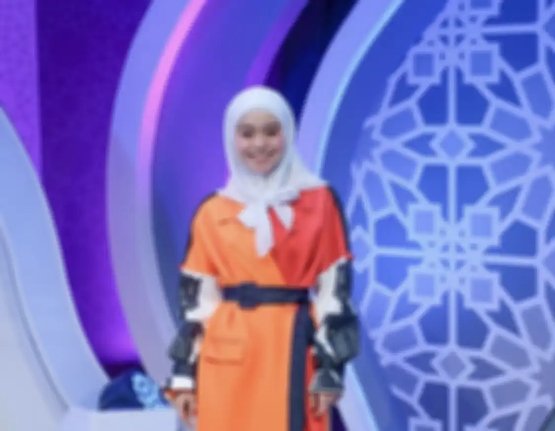 Banyak muncul pertanyaan, Lesti Kejora kenapa terkenal? Ternyata ini deretan prestasi istri Rizky Billar. Cek foto buktinya.