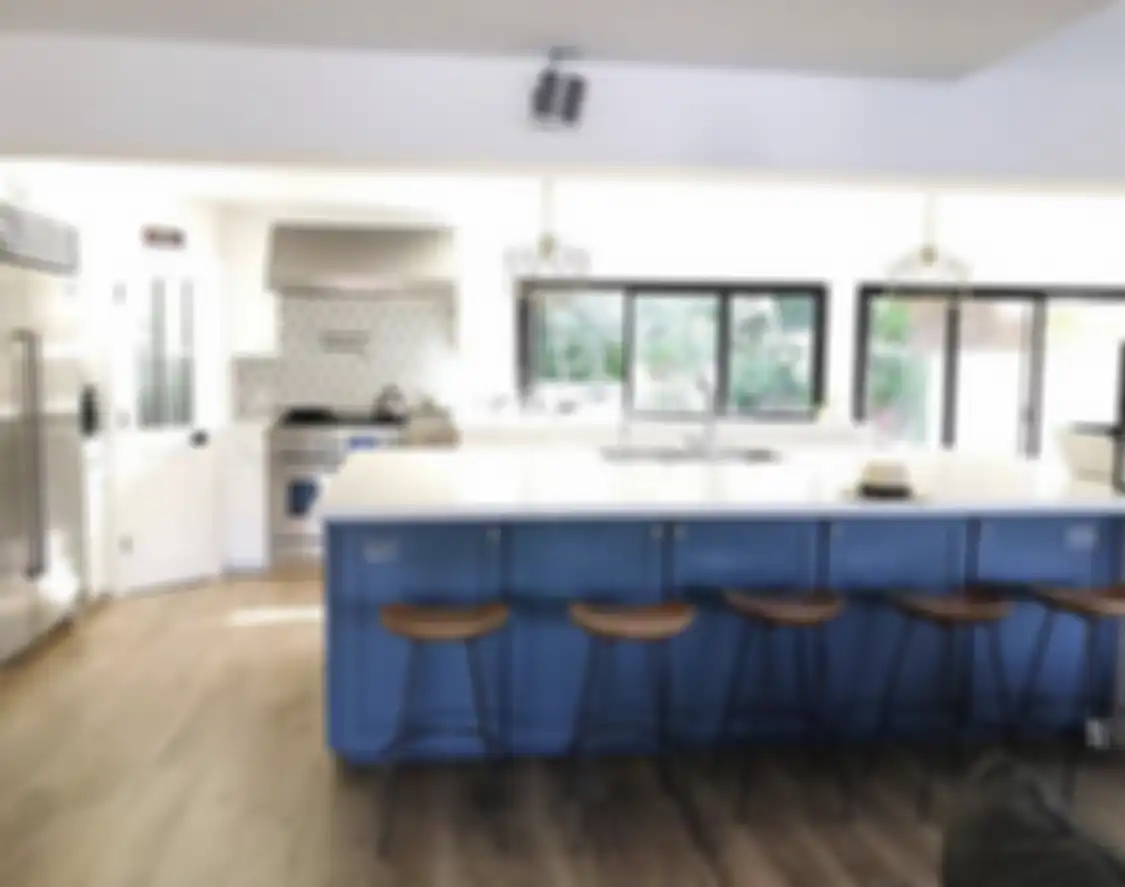 7 desain dapur bersih ini minimalis ini cocok buat semua jenis rumah. Tengok foto interiornya yang inspiratif. 