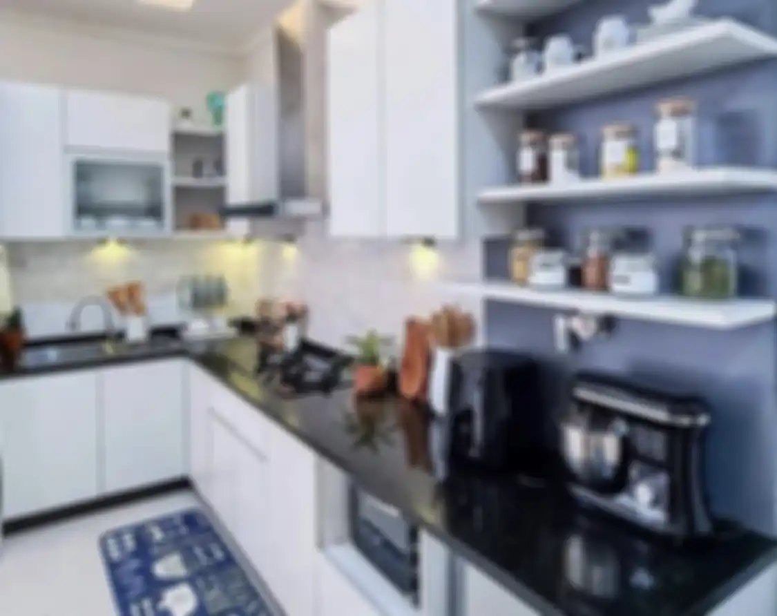 Pemilik rumah minimalis naksir foto interior desain dapur modern? Inilah trik dekorasi yang bikin tampilannya jadi makin mewah.