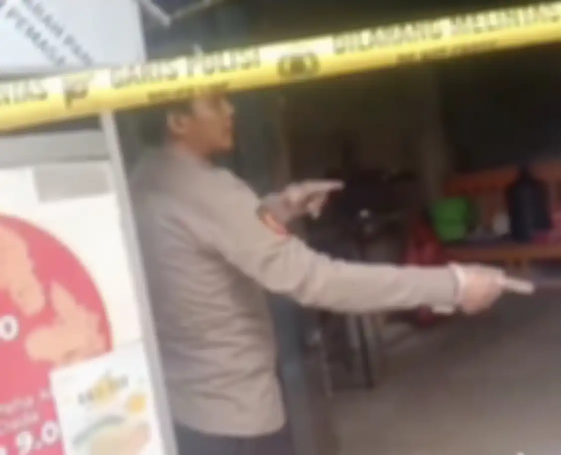 Warung ayam goreng tepung yang menjadi tempat karyawan menghabisi nyawa bosnya sendiri.
