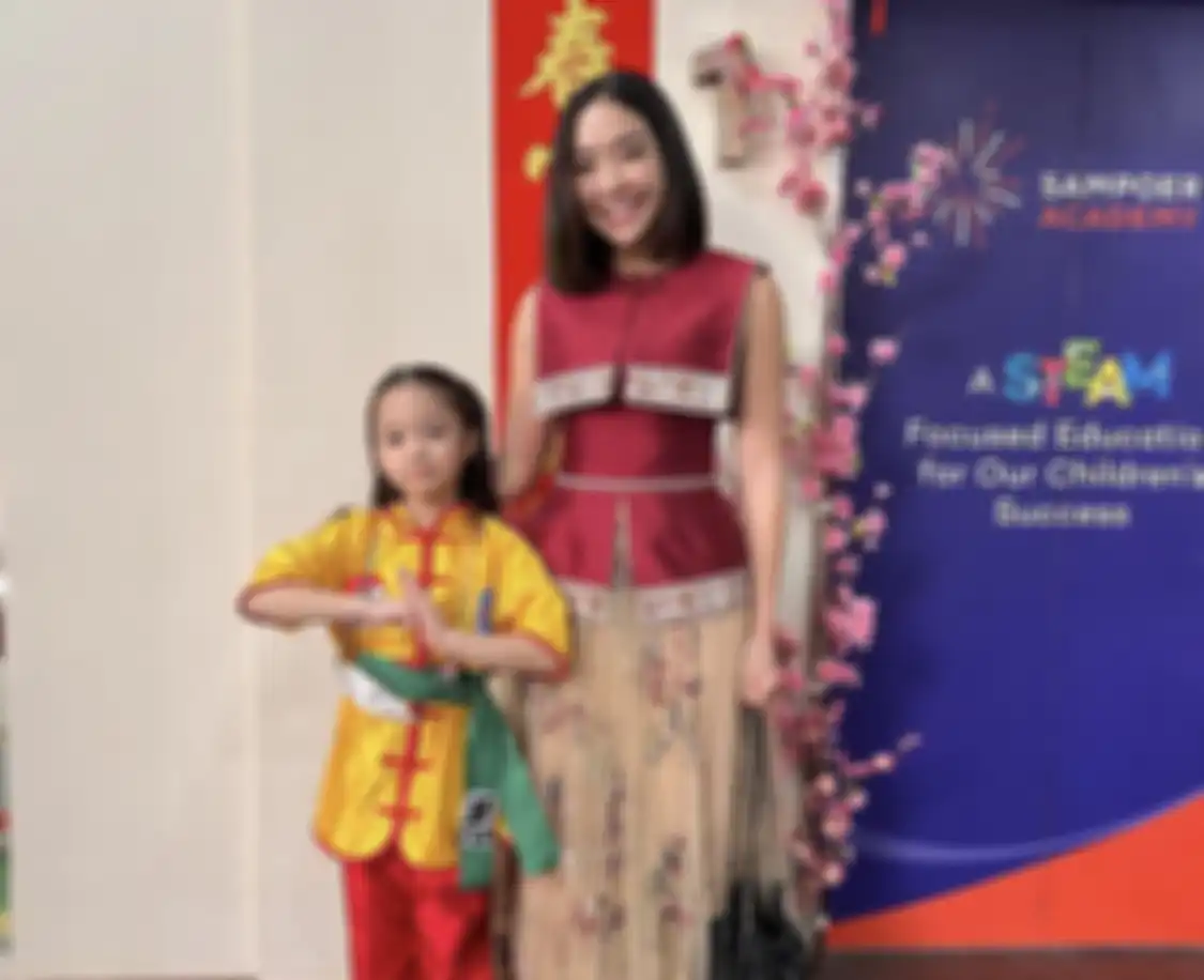 Ibunda Gempita Nora Marten selalu memberikan yang terbaik bagi putri semata wayangnya.