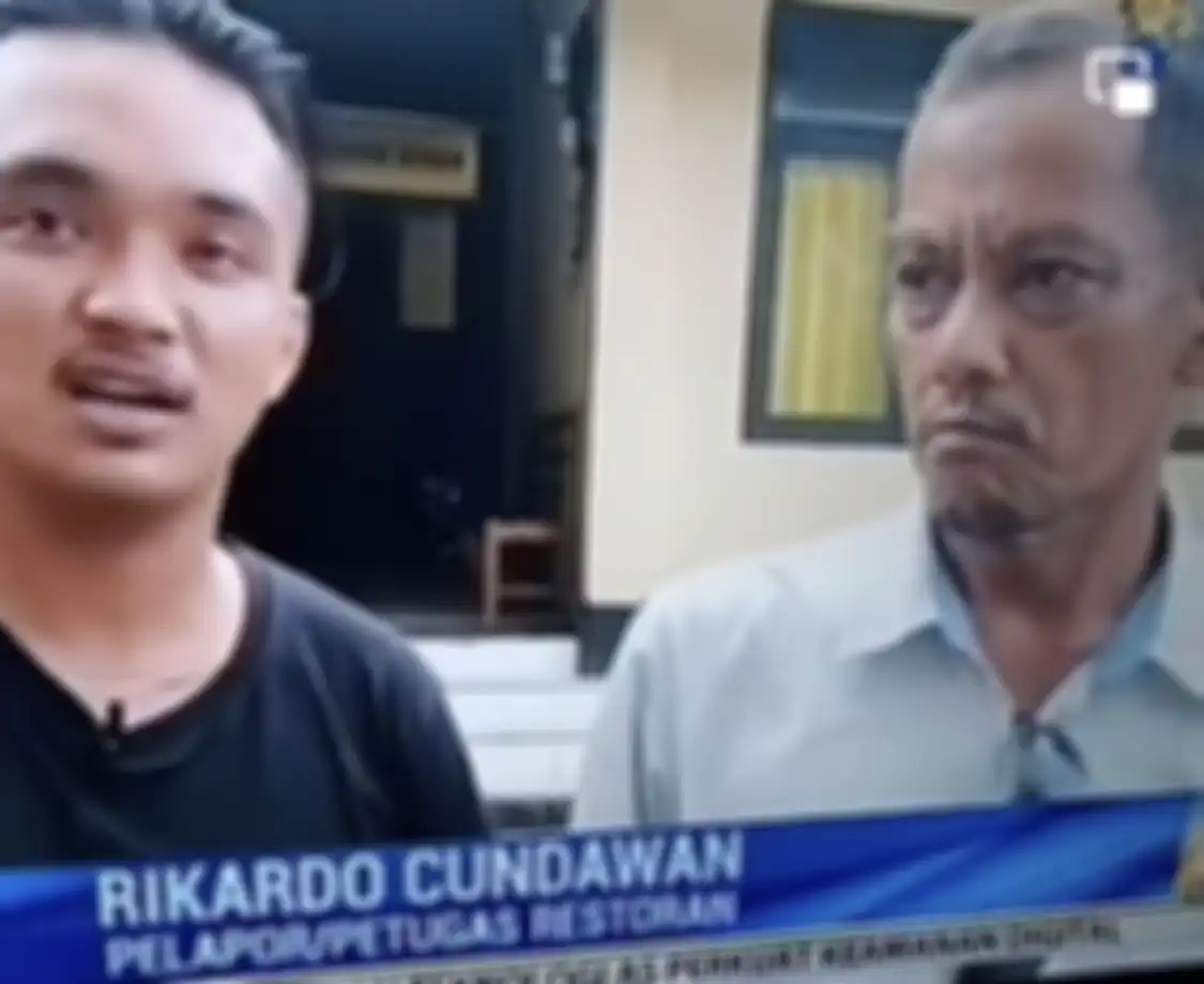 Rikardo Cundawan karyawan restoran di Labuan Bajo yang ngaku ditampar Benny K Harman membuat laporan polisi. Foto wajah korban beredar.
