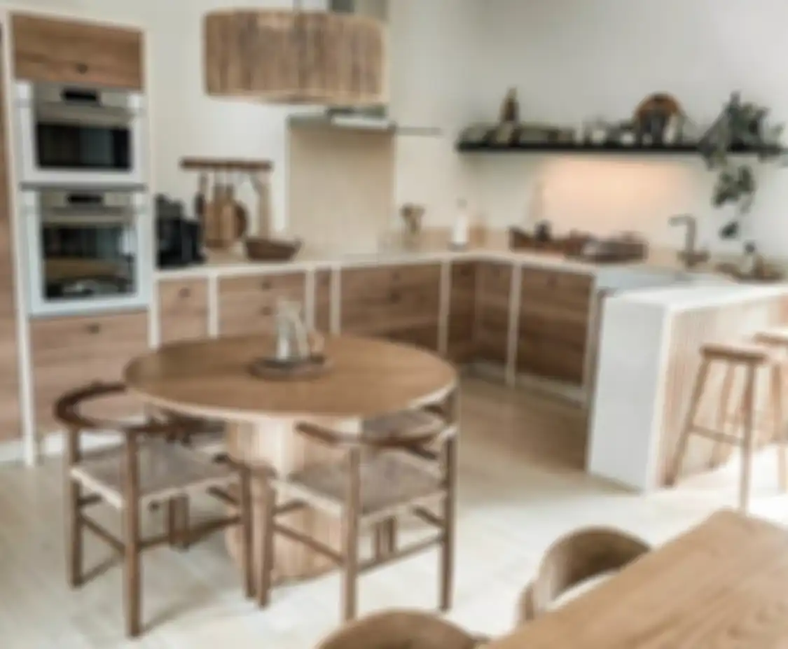 Tampilan desain dapur letter L membikin pemilik rumah minimalis jatuh hati. Tapi foto interiornya ungkap kekurangan ini. 