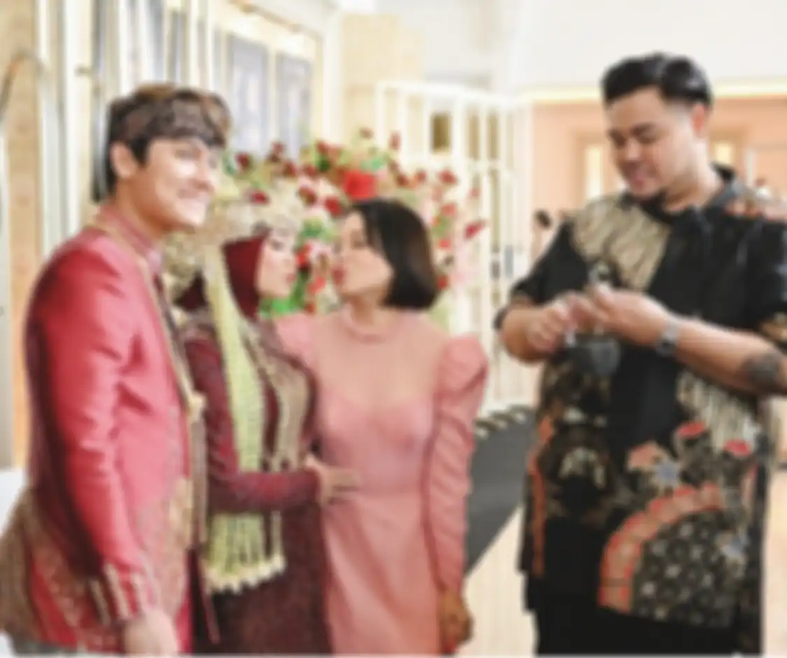 Inilah 4 hal di balik Rizky Billar menjatuhkan talak ke istrinya, Lesti Kejora. Kondisi mertua sampai dibawa-bawa. 