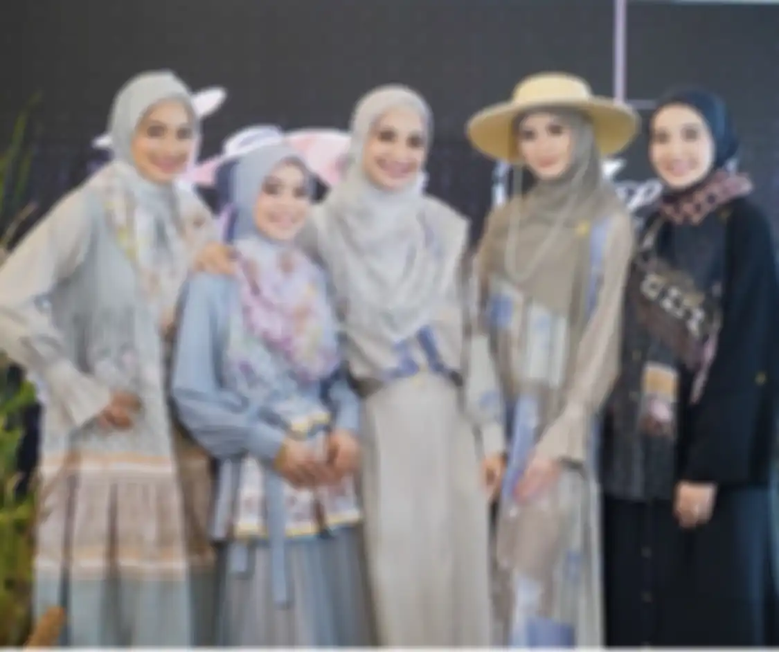 Inilah 6 foto aesthetic Lesti Kejora di acara Azskia Sungkar. Penampilan aesthetic Lesti auto bikin mewek ibunda Laudya Cynthia Bella.