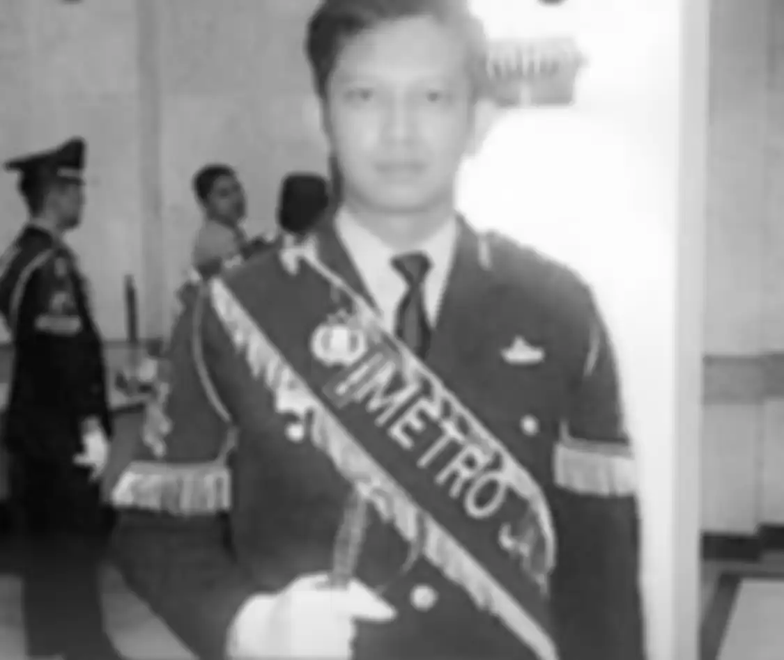Kompol Dwi Yuniar dimutasi ke Yanma Polda Metro Jaya. Jabatan menterengnya hilang karena ketahuan selingkuh.