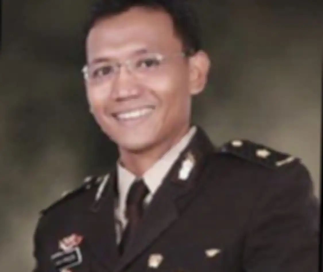Kombes Agus Nurpatria pamen Polri sebelum ikut Ferdy Sambo sempat memenuhi nazar sang ayah saat tugas di luar Jakarta. 