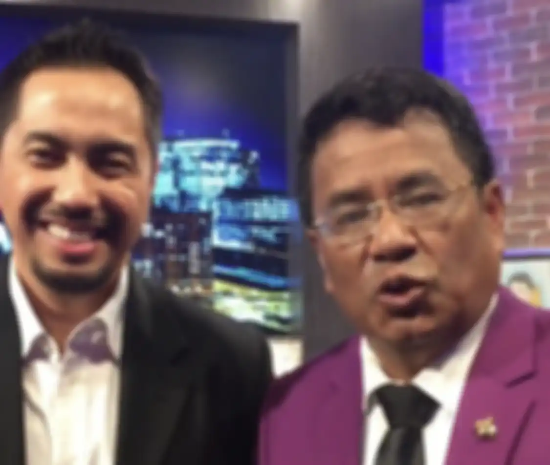 Sunan Kalijaga meminta netizen stop mengadu domba antara dia dan kedua pengacara senior, Razman dan Hotman.