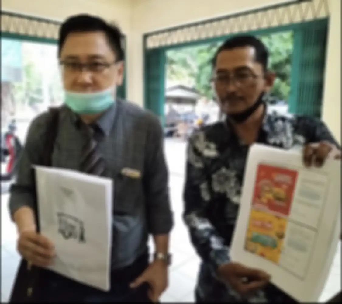Gisel ngamuk gegara ikut terseret ke polisi. Salah satu mitra bisnis Gisel dilaporkan ke polisi atas tudingan penipuan franschie Rakoes Nasi Goreng.