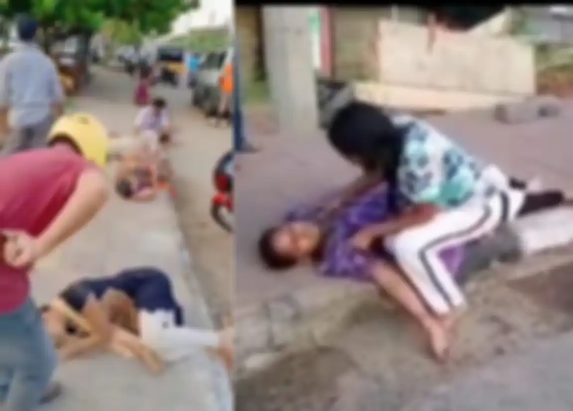 Tangkapan layar video viral warga India yang berjatuhan dijalanan dan disebut-sebut akibat terinfeksi  Covid-19.