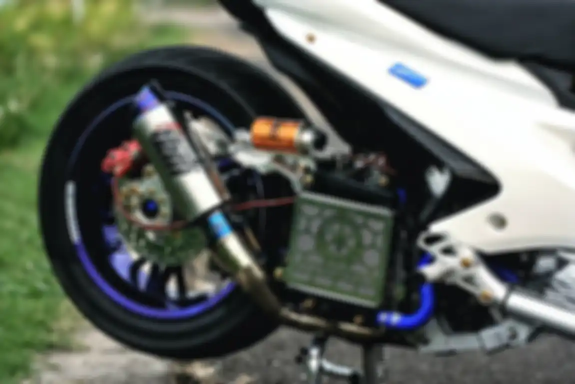 Modifikasi Yamaha Aerox, knalpot aftermarket dari Rockvan.