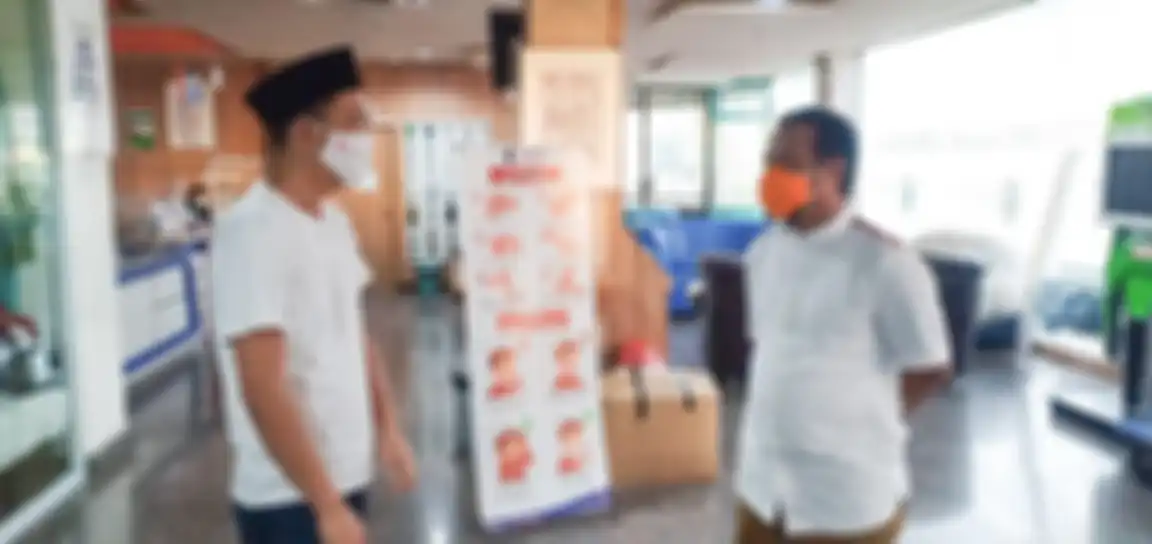 Wakil Gubernur Sulsel Andi Sudirman Sulaiman bersama tim bergerak cepat mengunjungi Ervina di RS Ananda Makassar, Rabu (17/6).